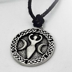 Ciondolo-Dea-della-Terra