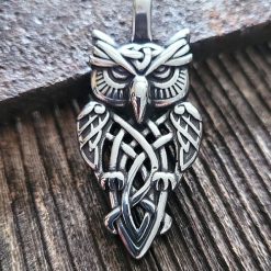 Ciondolo a forma di gufo celtico